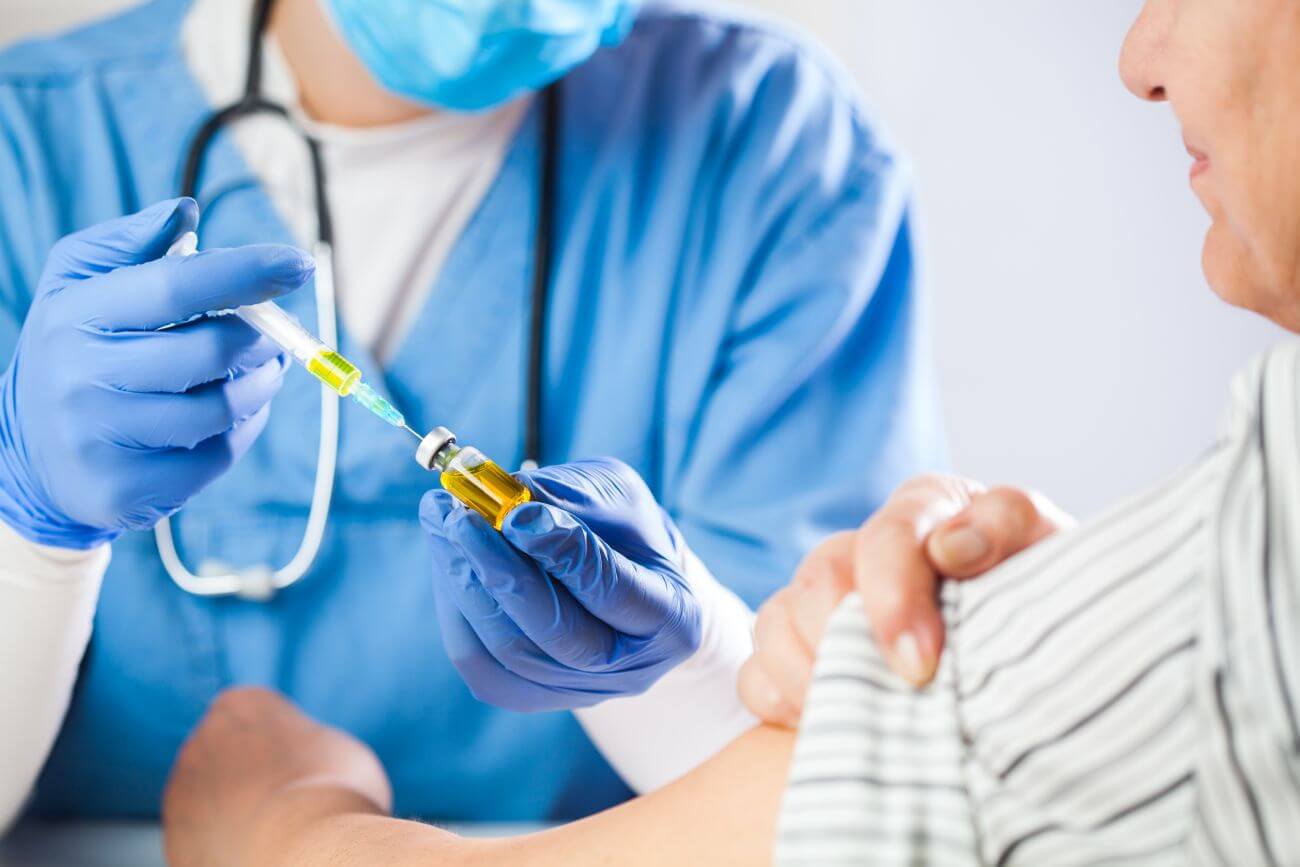 Zastrzyk domięśniowy – powikłania i jak ich uniknąć dzięki profesjonalnej opiece