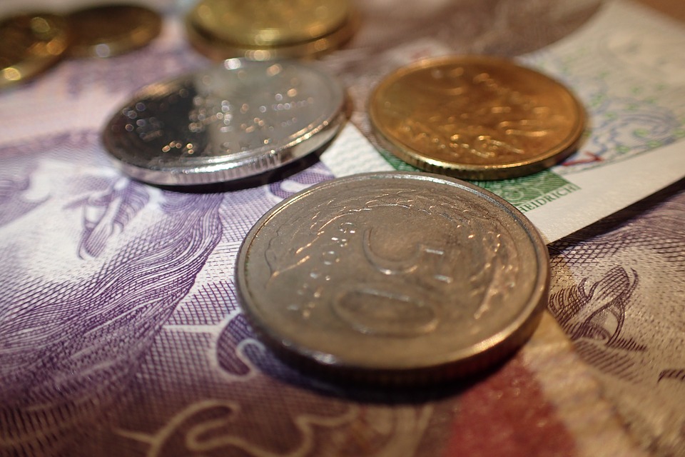 Przedsiębiorcy chcą rezygnacji z podzielonej płatności