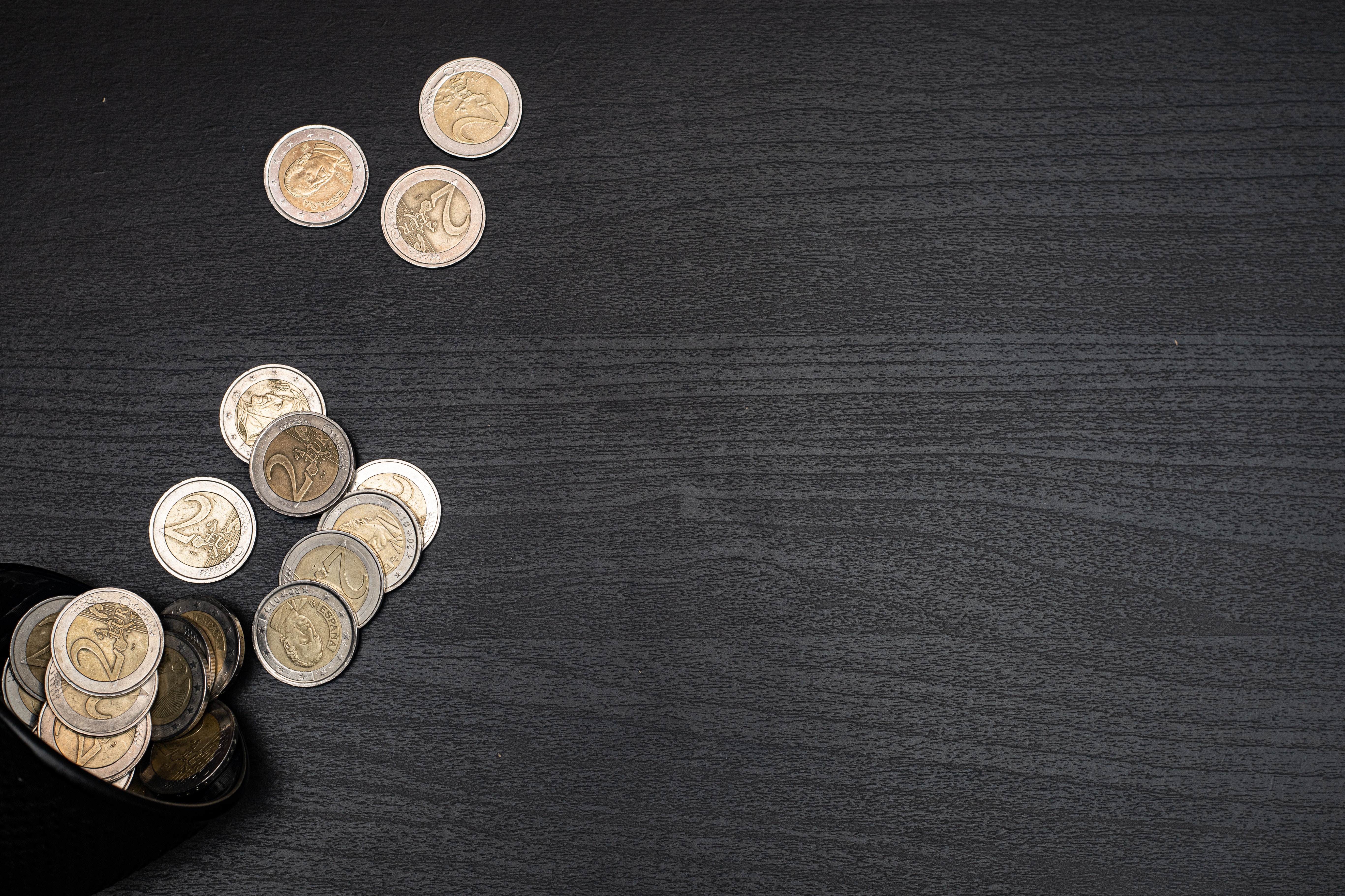 Egzekucja alimentów - jak ściągnąć je od osób z zagranicy?